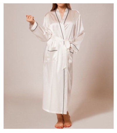 Mua áo choàng tắm vải lụa cao cấp ở đâu